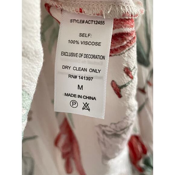 ASTR the label Revolve off the shoulder floral top - Picture 6 of 7